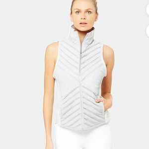 ALO YOGA REFLECTIVE PUFFER VEST